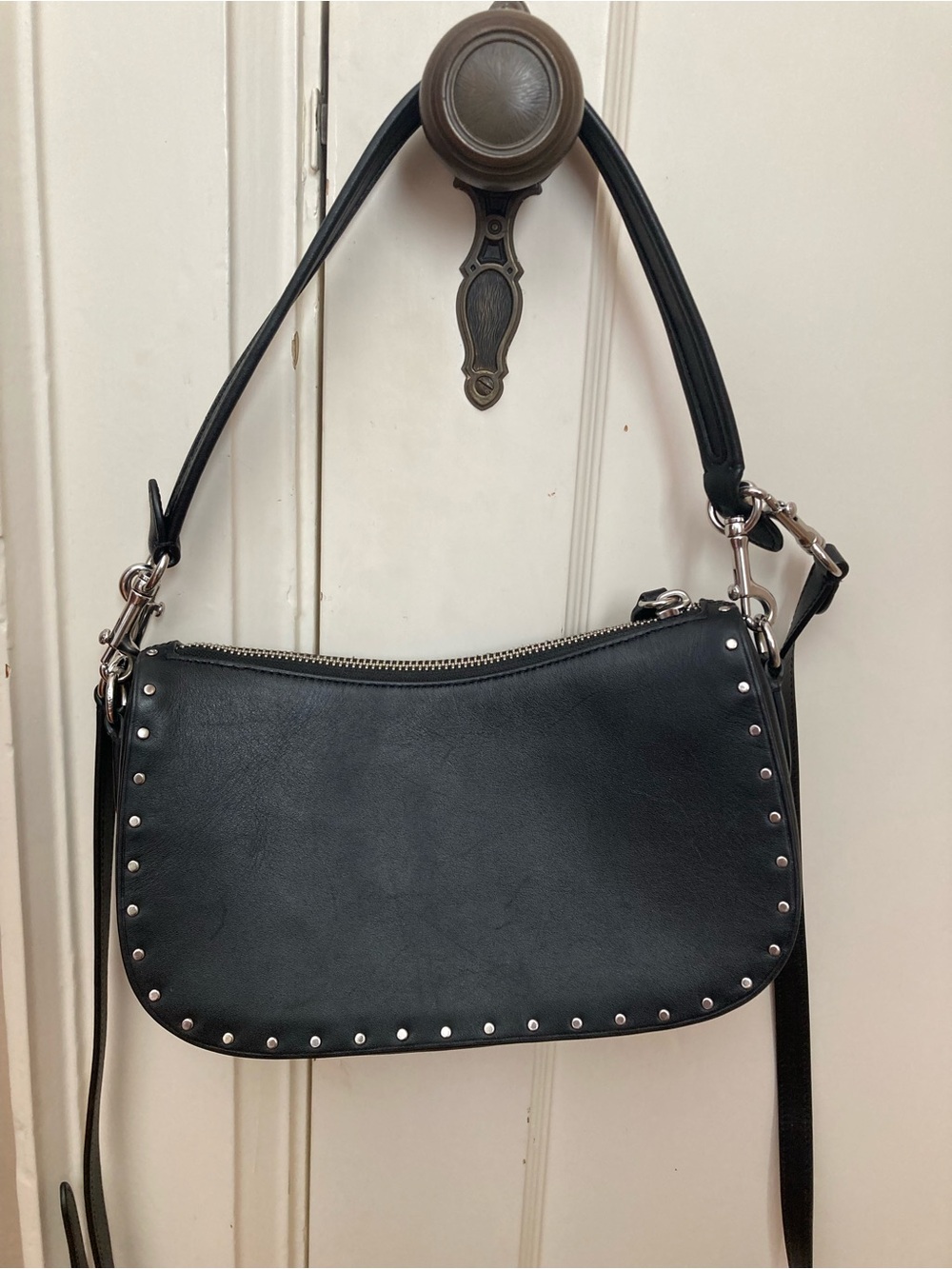 Coach Swinger Bag with Rivets - Picture 4 of 6